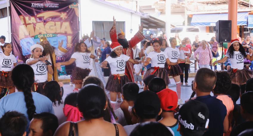 La Magia de los Reyes Magos” llega a las comunidades de Zihuatanejo.