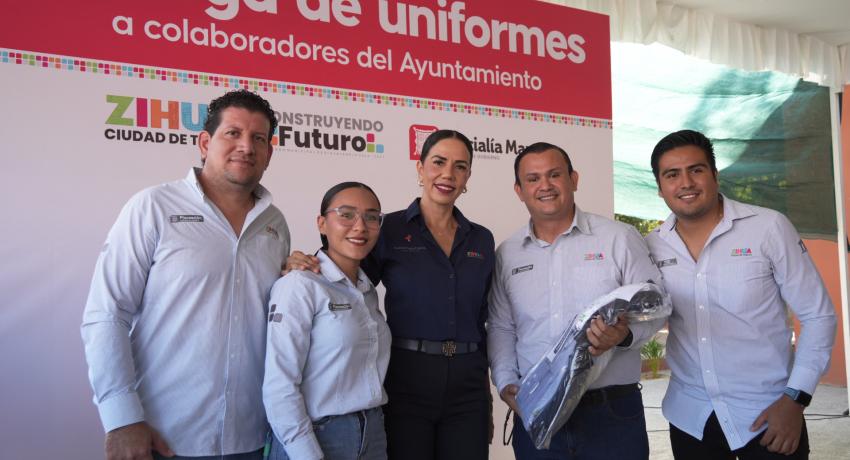 Presidenta Lizette Tapia Castro realiza segunda dotación anual de uniformes a todas las áreas municipales