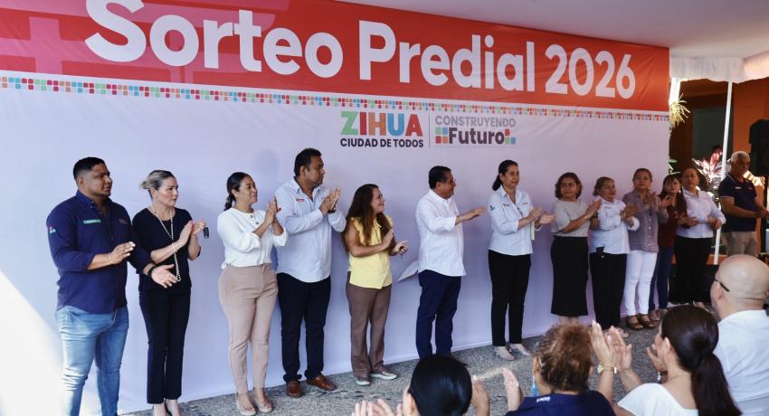 Gobierno de Zihuatanejo tiene ganador del vehículo sorteado entre contribuyentes del impuesto predial.