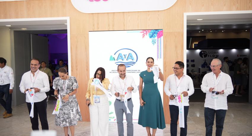 Lizette Tapia Castro inaugura el Encuentro Nacional de Áreas Técnicas y Comerciales