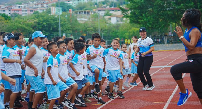 Gobierno de Zihuatanejo realiza Rally por la Paz a favor de las niñas y los niños del municipio