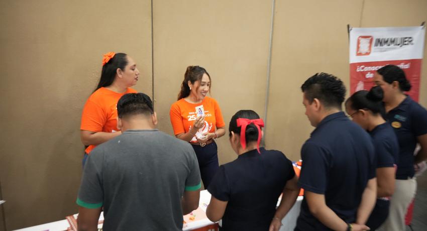 Gobierno de Lizette Tapia Castro refuerza presencia de la Feria Naranja en el sector hotelero de Ixtapa