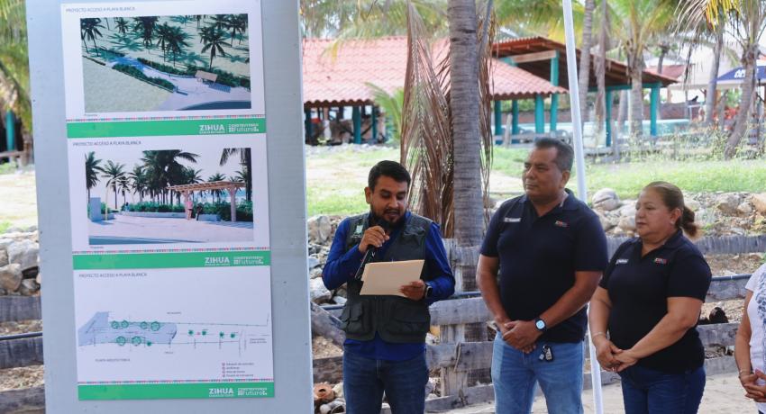 El Gobierno de Zihuatanejo mejora los accesos a zonas turísticas.