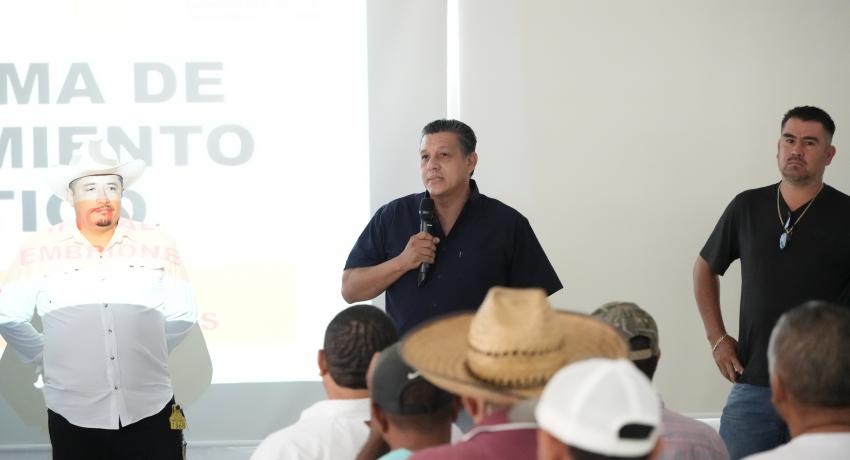 Gobierno de Lizette Tapia Castro busca seguir apoyando al sector ganadero de Zihuatanejo