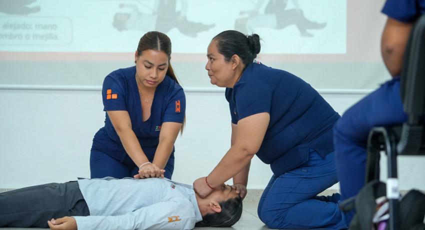 Se capacita al personal de las casas de salud de todo el municipio