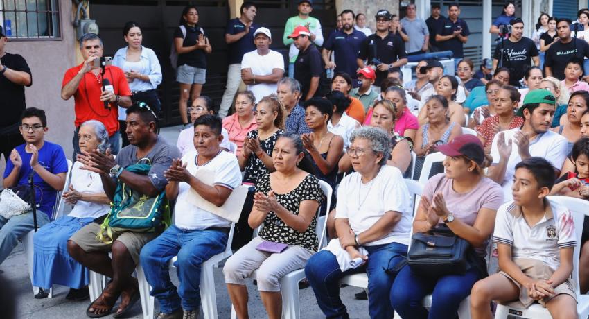 Lizette Tapia Castro dio el banderazo de arranque a la construcción del andador Pez Vela
