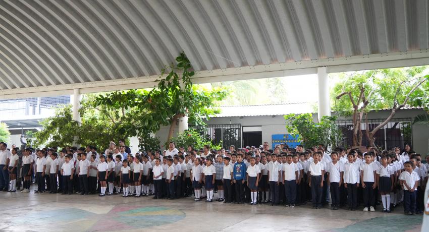 Presidenta Lizette Tapia Castro entrega cocina-comedor escolar para beneficiar a más de 290 alumnos