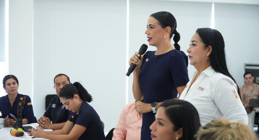 La presidenta municipal Lizette Tapia Castro recibió este jueves un reconocimiento por parte de la Secretaría de la Mujer del estado de Guerrero,