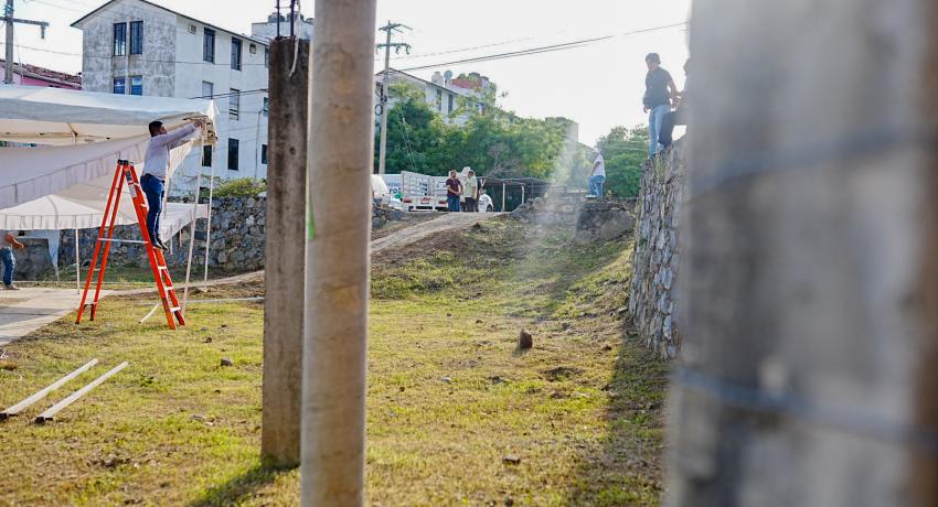 Arranque de obra del polideportivo en la colonia Infonavit El Hujal